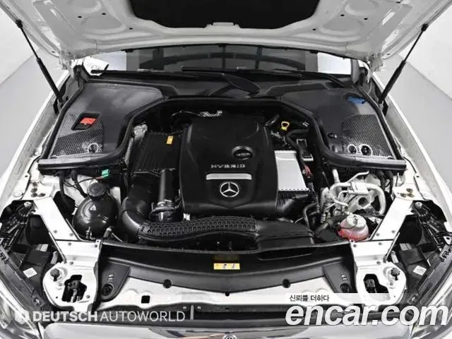 Mercedes-Benz E-Class 2020 — ფოტო 14/20