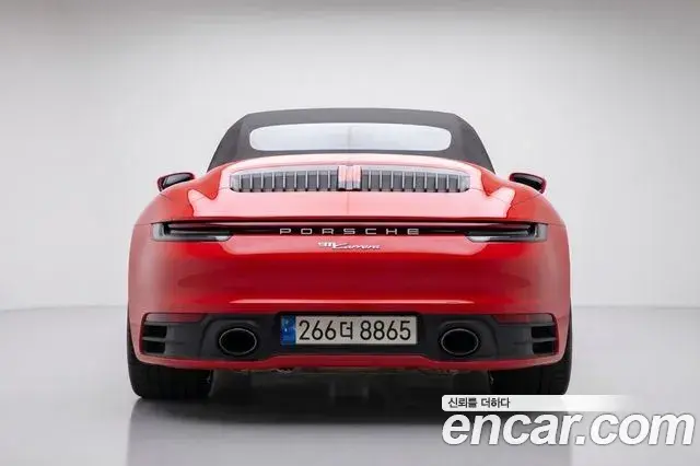 Porsche 911 2022 — Şəkil 13/20