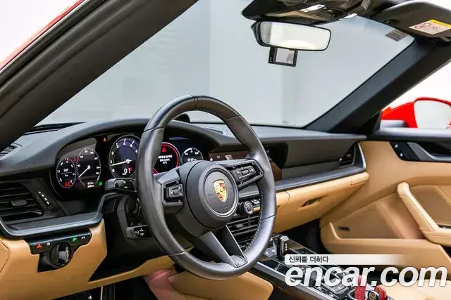 Porsche 911 2022 — Şəkil 14/20