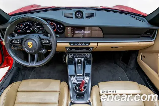 Porsche 911 2022 — Şəkil 15/20