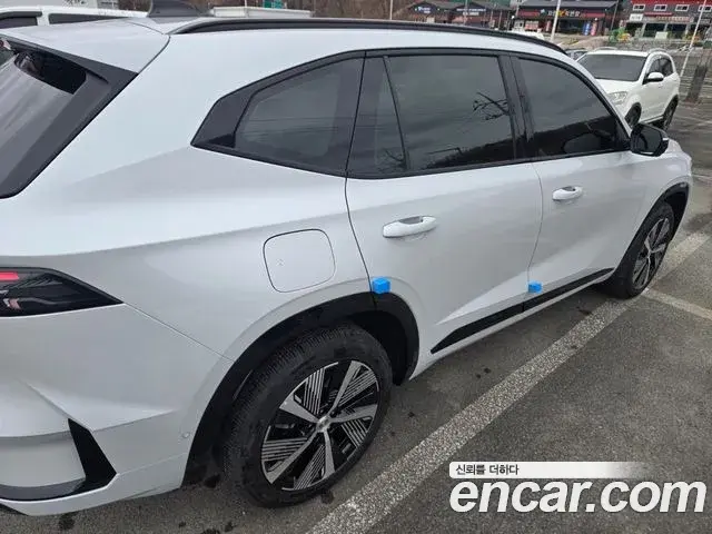 Renault Samsung Grand Koleos 2025 — Photo 10/13