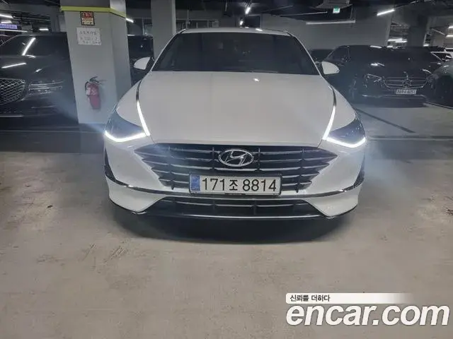 Hyundai Sonata Hybrid 2021 — ფოტო 2/20