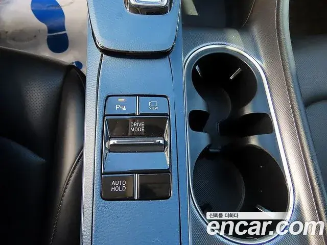 Hyundai Sonata Hybrid 2021 — ფოტო 11/20