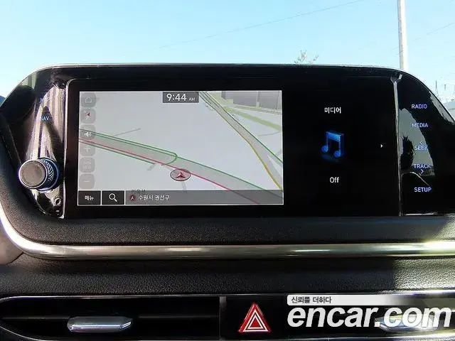 Hyundai Sonata Hybrid 2021 — ფოტო 13/20