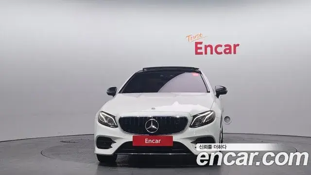 Mercedes-Benz E-Class 2018 — Фото 3/20
