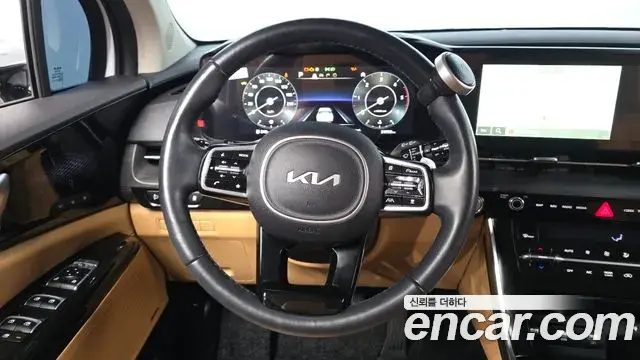 Kia Carnival 2022 — Şəkil 17/20