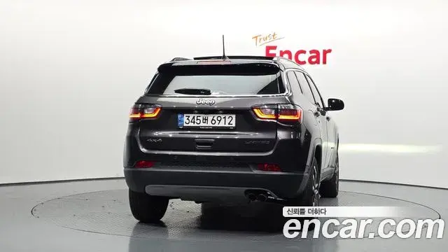 Jeep Compass 2022 — Photo 13/20