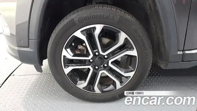Jeep Compass 2022 — Photo 6/20