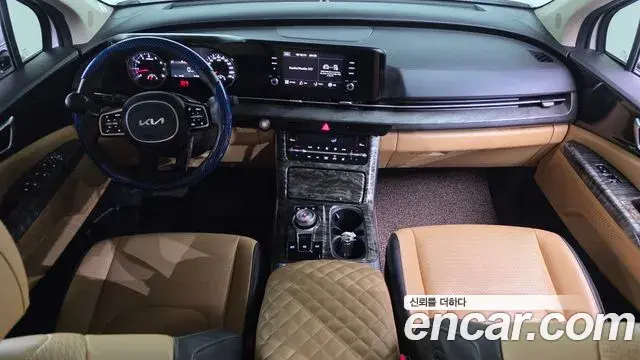 Kia Carnival 2023 — Фото 7/20