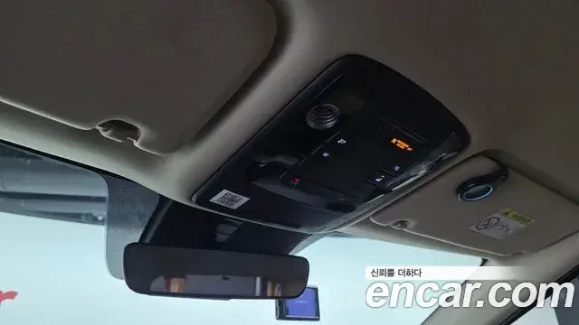Kia Carnival 2023 — Фото 19/20