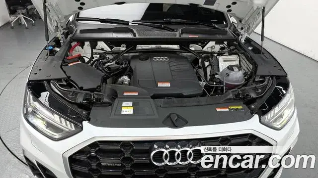 Audi Q5 2023 — Şəkil 8/20