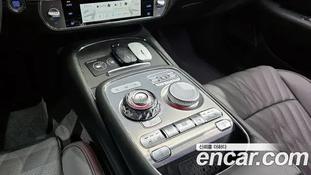 Genesis G90 2023 — ფოტო 15/20