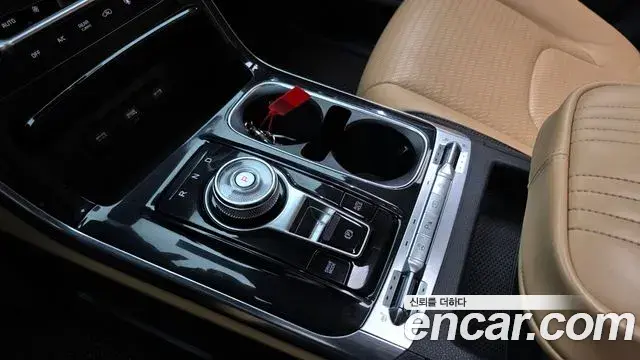 Kia Carnival 2022 — Фото 9/20