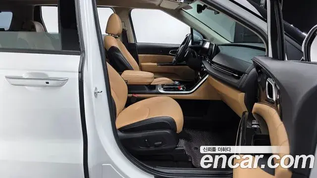 Kia Carnival 2022 — Фото 10/20