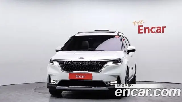 Kia Carnival 2020 — Фото 3/20