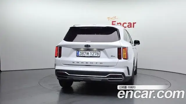 Kia Sorento 2020 — ფოტო 14/20