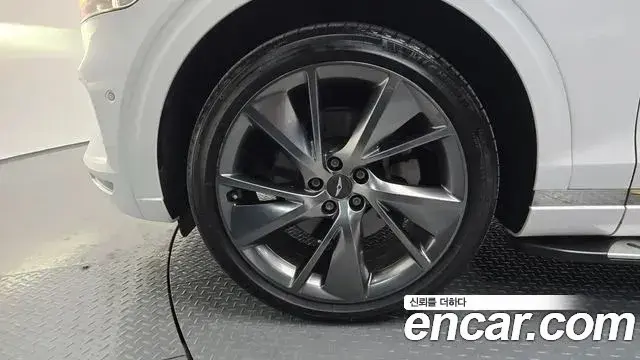 Genesis GV70 2021 — Photo 9/20