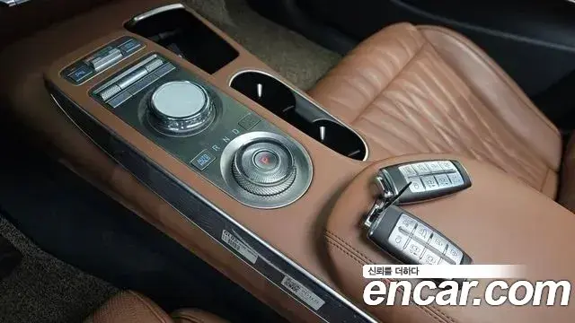 Genesis GV70 2021 — Photo 11/20