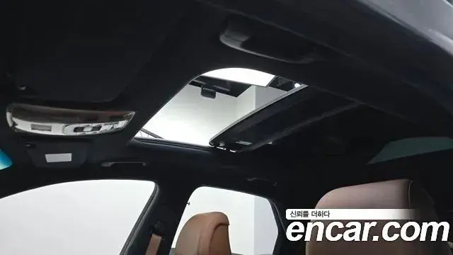 Genesis GV70 2021 — Photo 8/20