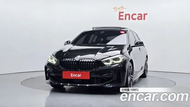 BMW 1 Series 2023 — Şəkil 17/20