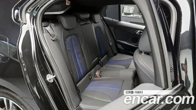 BMW 1 Series 2023 — Şəkil 5/20