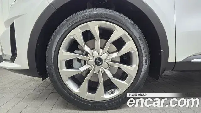 Kia Sorento 2020 — Фото 5/20