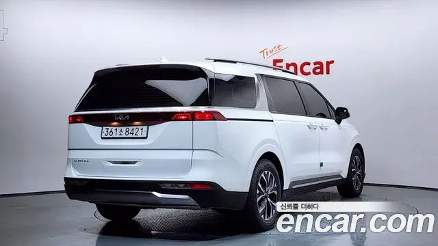 Kia Carnival 2022 — Фото 2/20