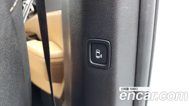 Kia Carnival 2022 — Фото 18/20