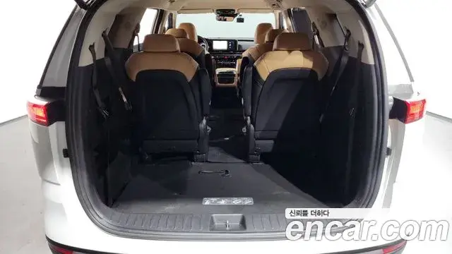 Kia Carnival 2022 — Фото 20/20