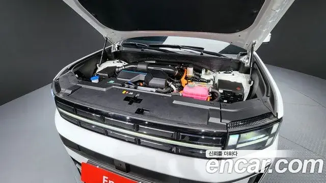 Hyundai Santa Fe 2024 — ფოტო 16/20