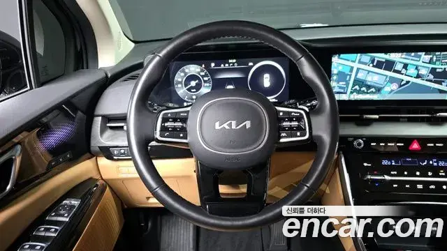 Kia Carnival 2023 — Photo 16/20
