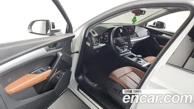 Audi Q5 2022 — Photo 18/20