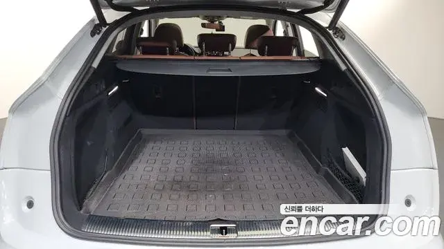 Audi Q5 2022 — Photo 6/20