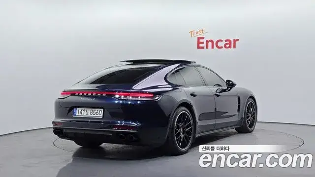 Porsche Panamera 2021 — Photo 9/20