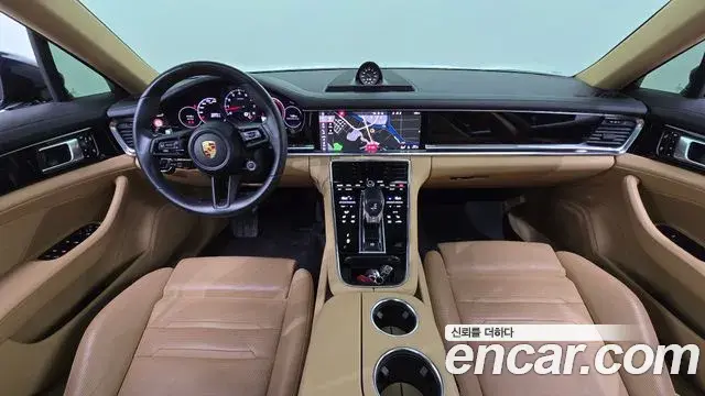 Porsche Panamera 2021 — Photo 12/20