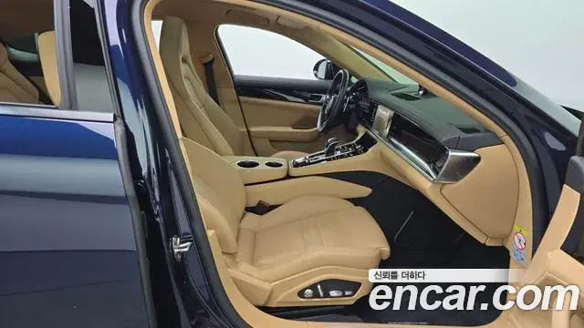 Porsche Panamera 2021 — Photo 11/20