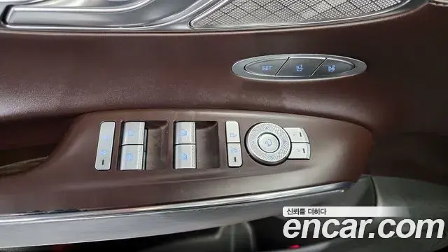 Genesis GV70 2021 — Photo 9/20
