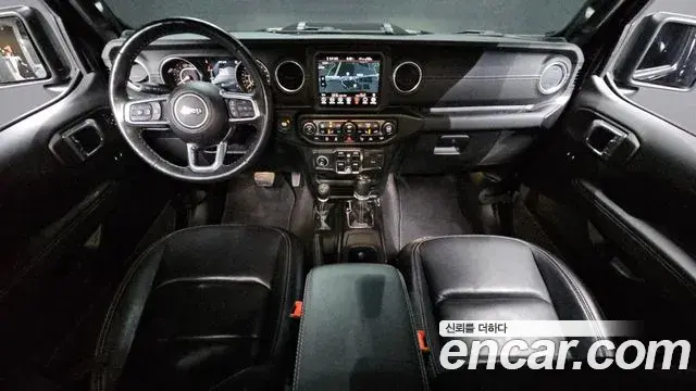 Jeep Wrangler 2021 — ფოტო 10/20