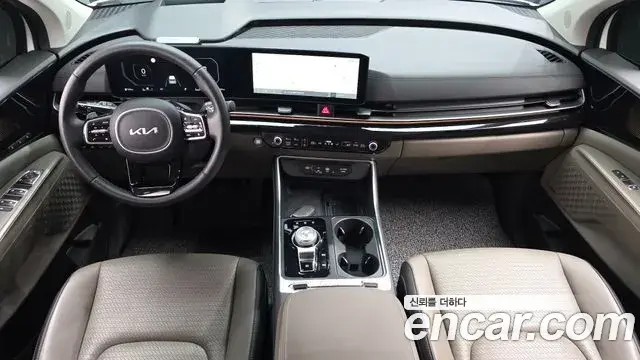 Kia Carnival 2024 — ფოტო 17/20