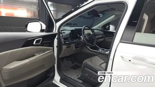 Kia Carnival 2024 — ფოტო 20/20