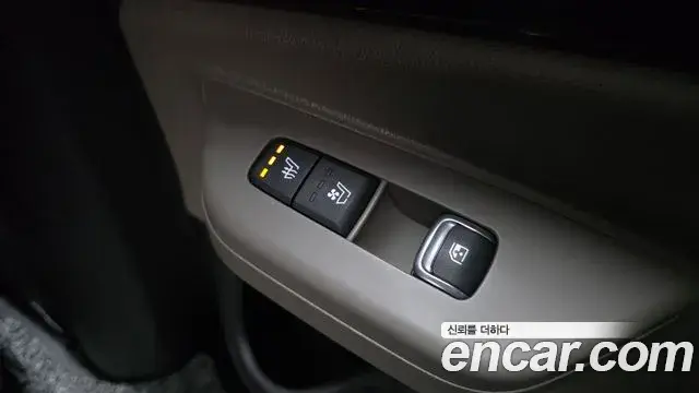 Kia Carnival 2024 — ფოტო 13/20