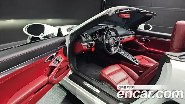 Porsche 718 Boxster 2018 — ფოტო 8/20