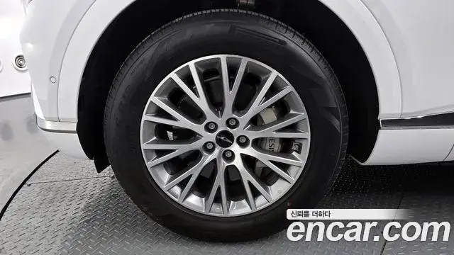 Genesis GV80 2023 — ფოტო 13/20
