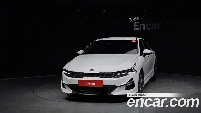 Kia K5 2020 — Photo 2/20