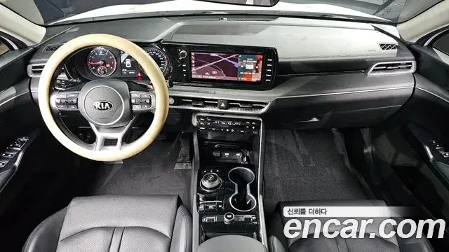 Kia K5 2020 — Photo 9/20