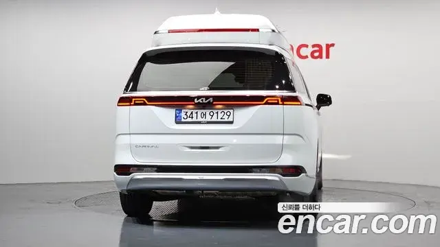 Kia Carnival 2022 — Şəkil 8/20