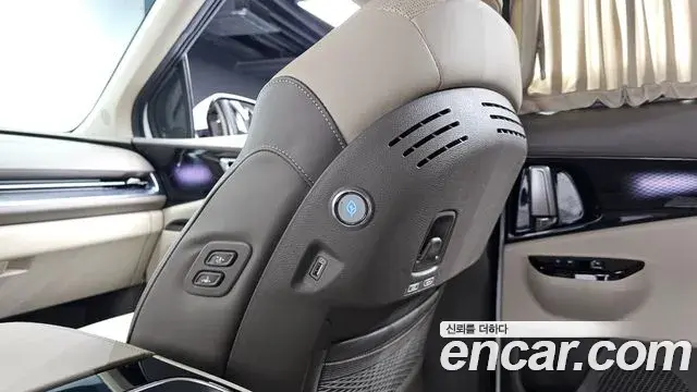 Kia Carnival 2022 — Şəkil 19/20