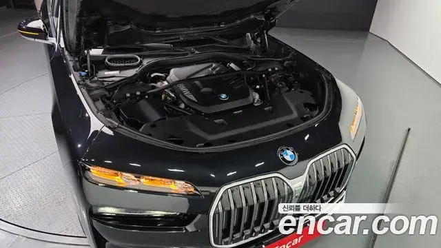 BMW 7 Series 2023 — Photo 3/20
