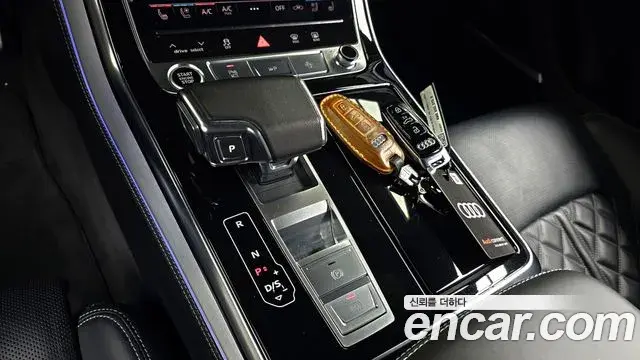 Audi Q8 2023 — ფოტო 3/19