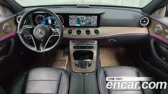 Mercedes-Benz E-Class 2022 — Фото 7/20